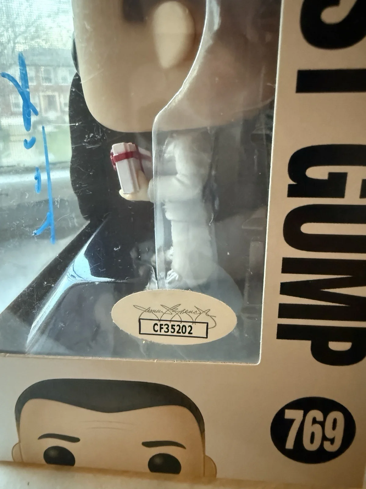 Tom Hanks — Tom Hanks Signed Forrest Gump Funko Pop 769 Autographed JSA CERT, image 2