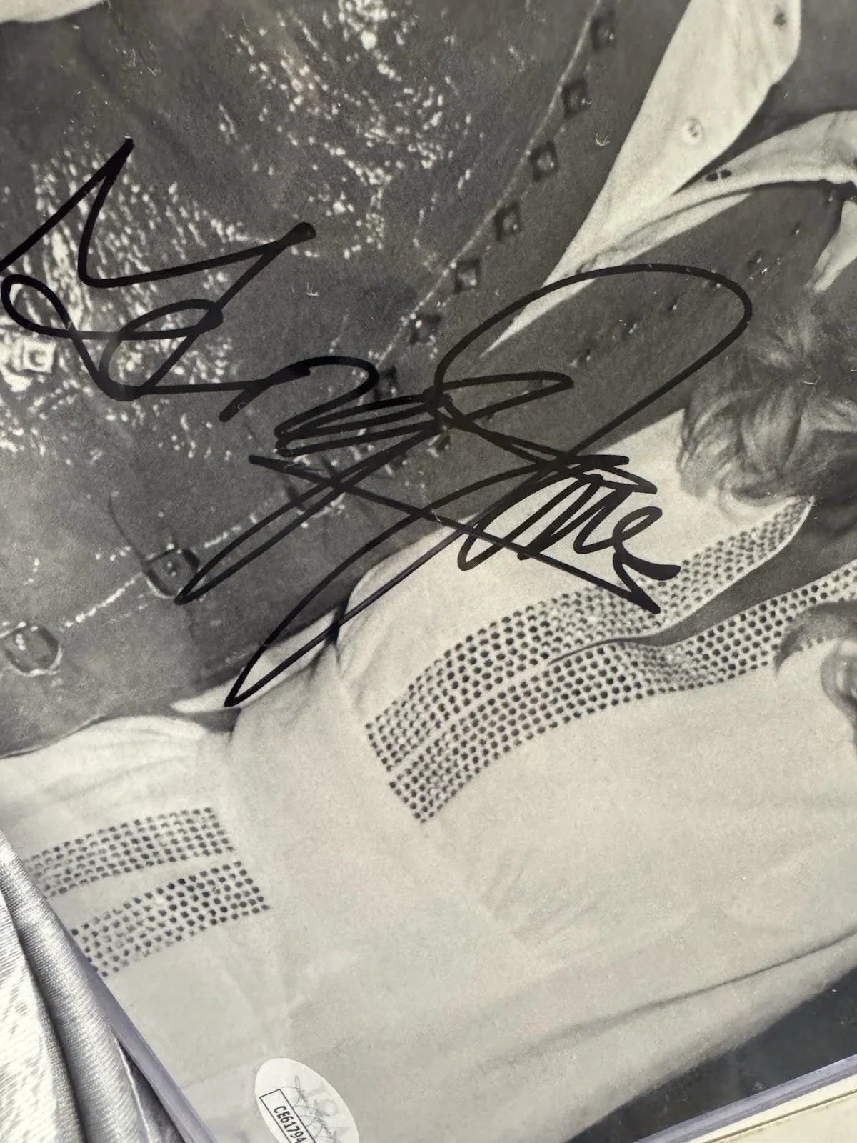 GEORGE JONES Autographed JSA 8X10 He Stopped Loving Her Today The possum, изображение 2