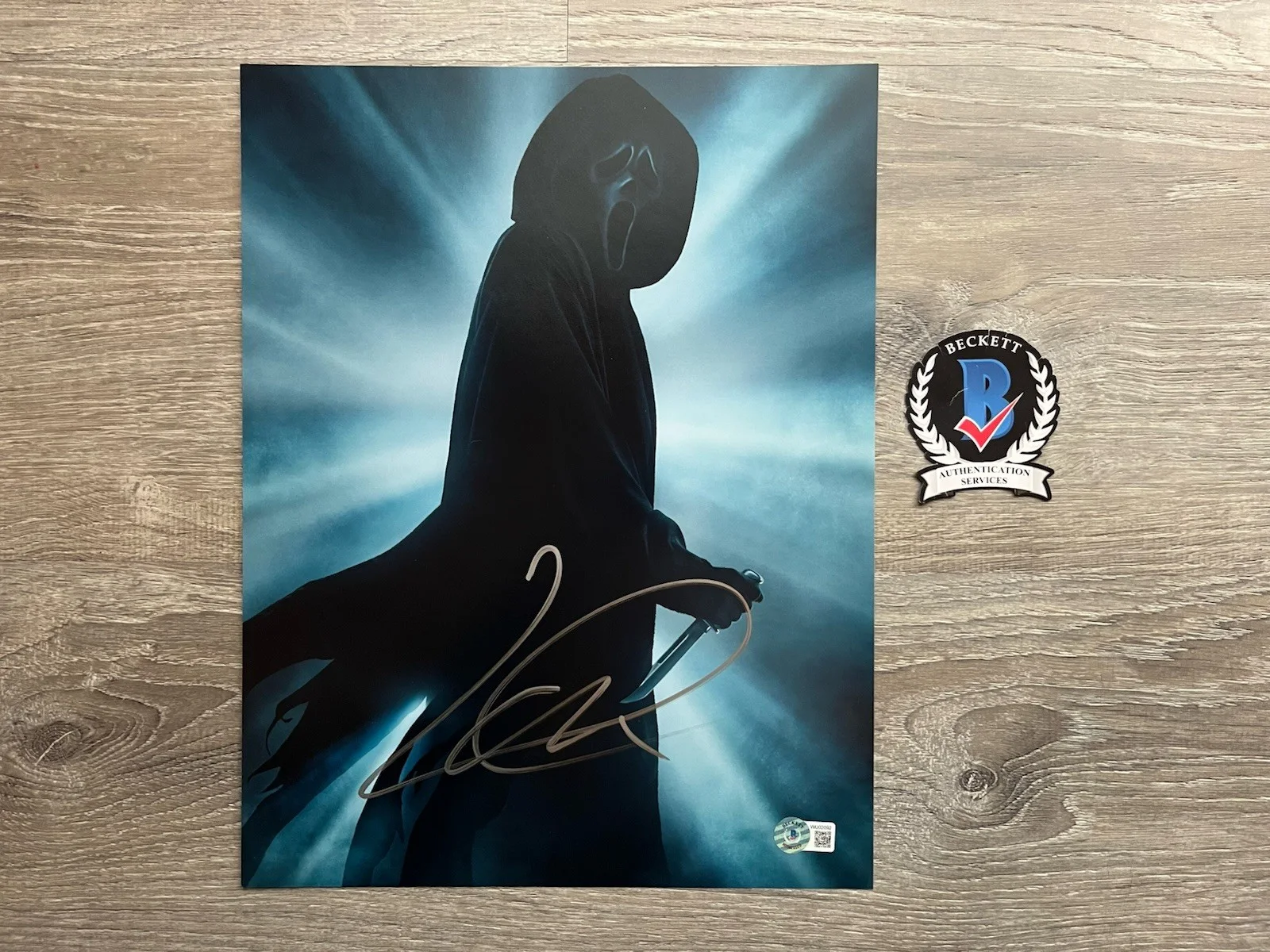 Jack Quaid — Jack Quaid Signed Ghostface 11x14 Photo Beckett COA SCREAM Richie Horror Auto