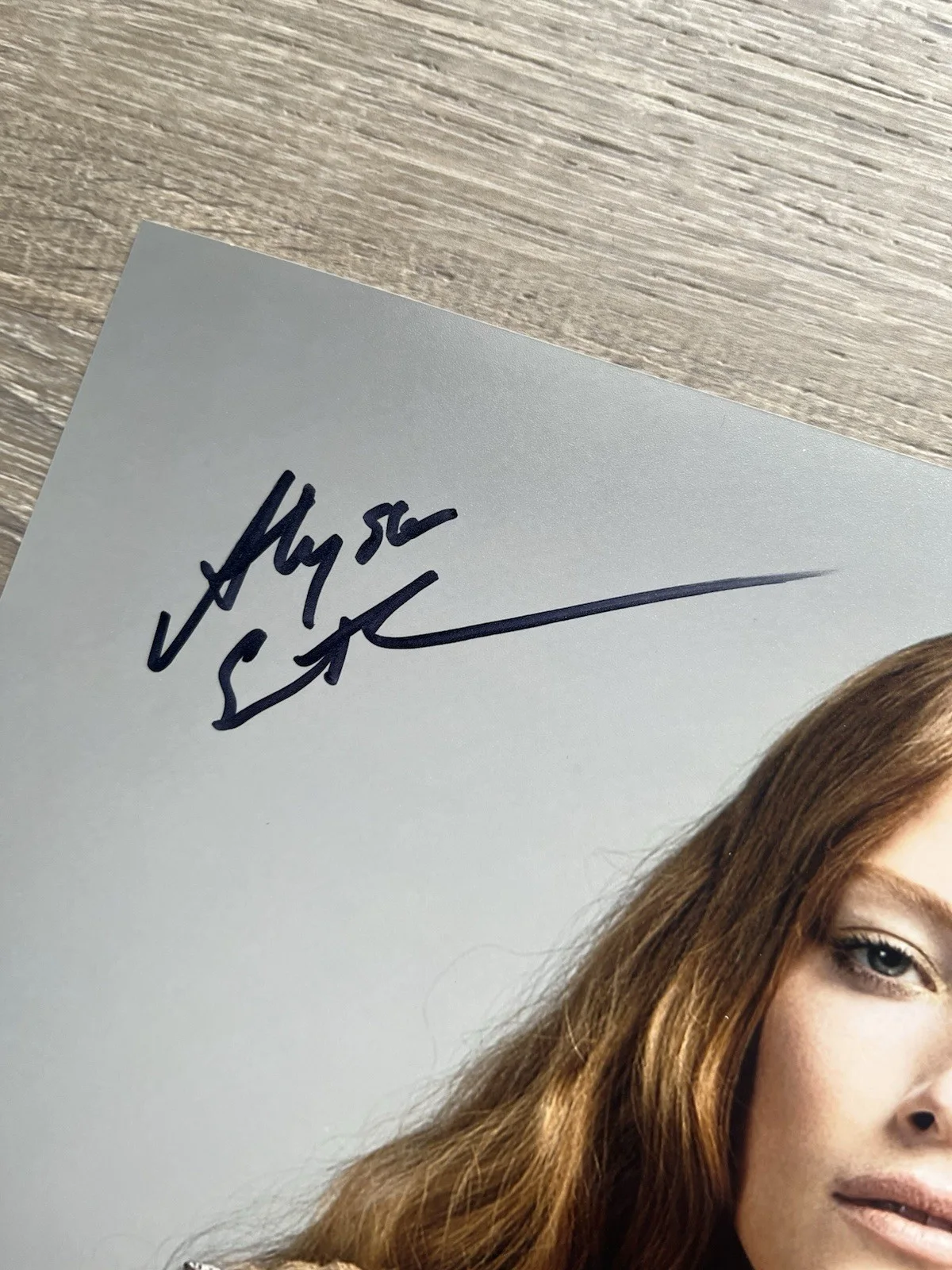 Alyssa Sutherland — Alyssa Sutherland Signed 11x14 Photo JSA COA Evil Dead Rise Vikings Aslaug, изображение 3