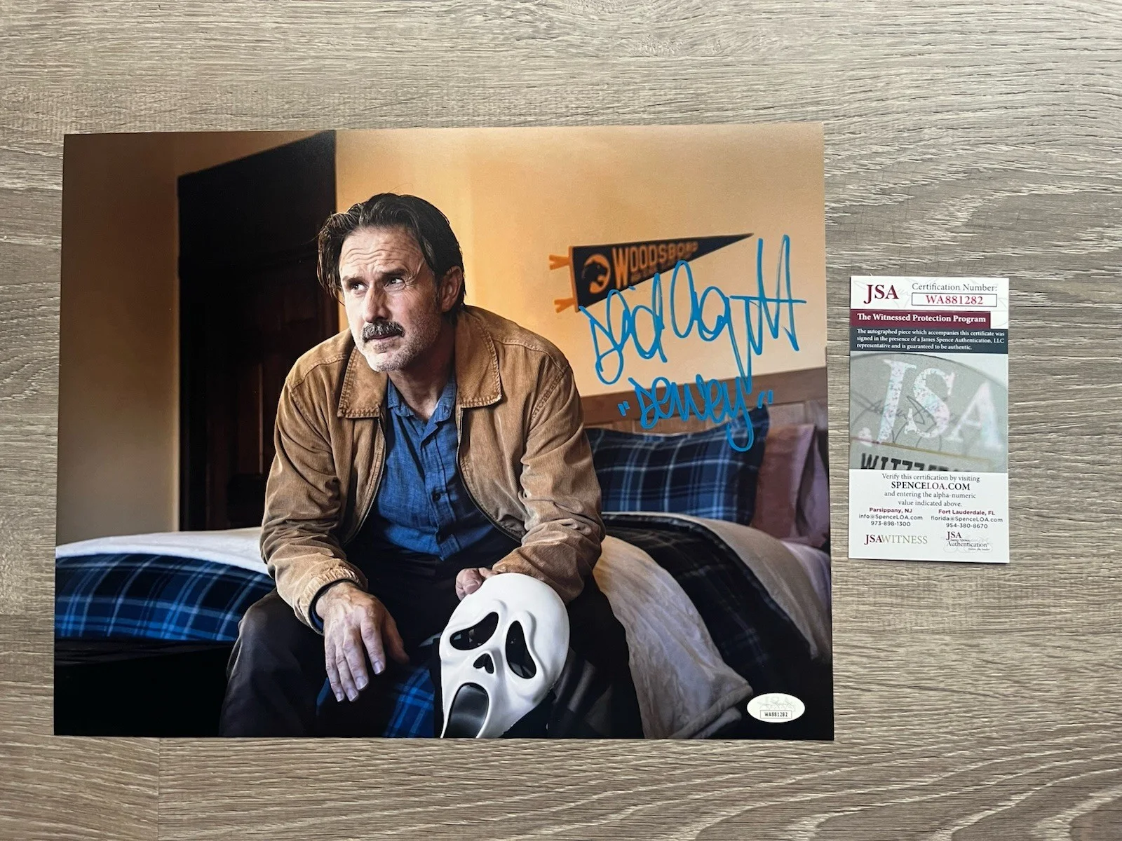 David Arquette — David Arquette Signed Scream 11x14 Photo JSA COA Dewey Riley Ghostface Horror