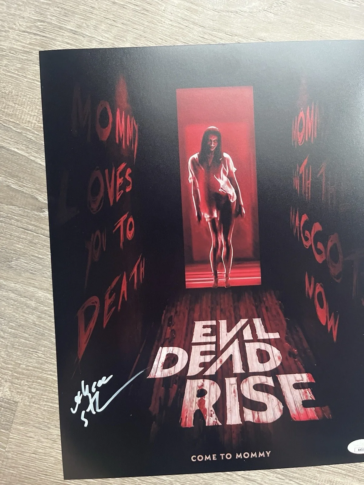 Alyssa Sutherland — Alyssa Sutherland Signed Evil Dead Rise 11x14 Photo JSA COA Ellie Horror, изображение 4