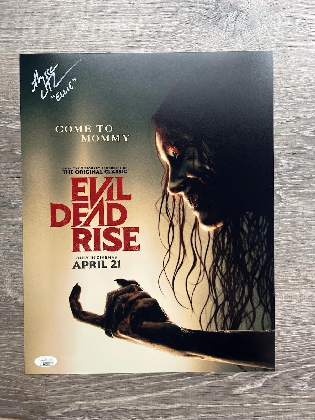 Alyssa Sutherland — Alyssa Sutherland Signed Evil Dead Rise 11x14 Photo JSA COA Ellie Horror Auto, image 2