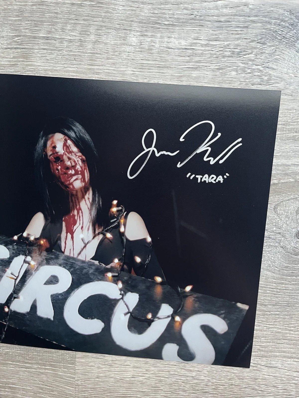 Jenna Kanell — Jenna Kanell Signed Terrifier 11x14 Photo JSA COA Tara Art The Clown Horror Auto, изображение 3