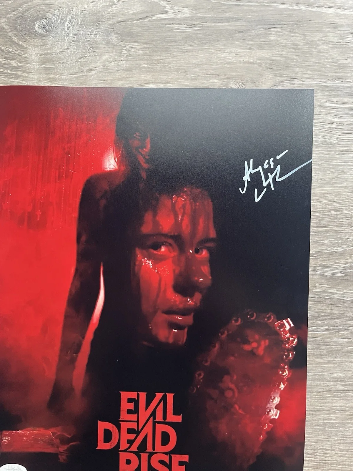 Alyssa Sutherland — Alyssa Sutherland Signed Evil Dead Rise 11x14 Photo JSA COA Ellie Horror Auto, изображение 5