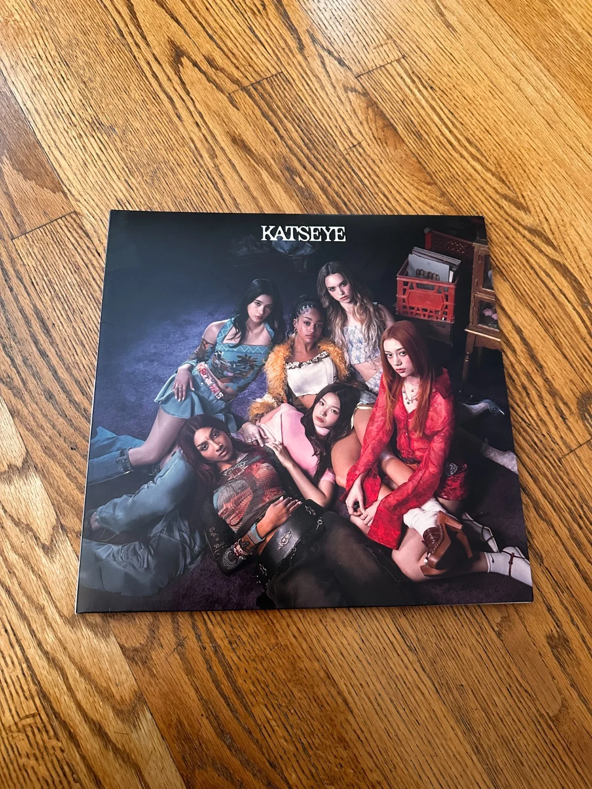 KATSEYE - SIS / SOFT IS STRONG - Purple Vinyl LP Signed RARE, изображение 3