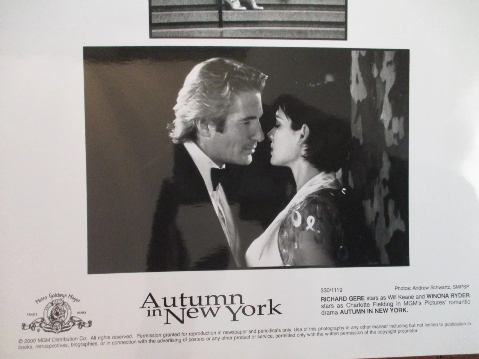 Winona Ryder/Richard Gere(AUTUMN IN NEW YORK)2000 8 x 10 Black/White Press Photo, изображение 3