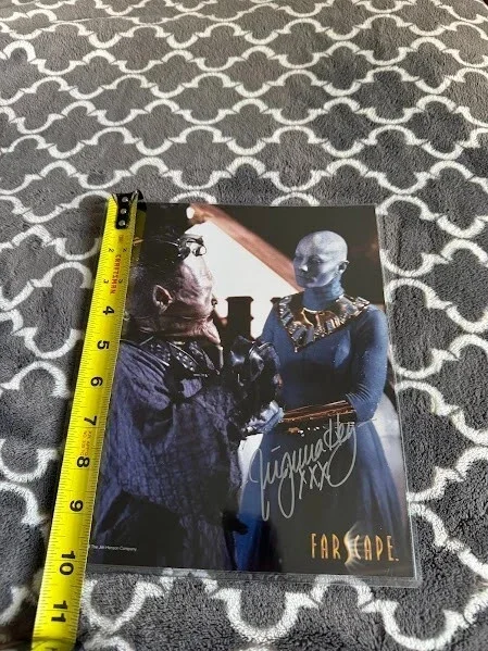 Virginia Hey — Farscape (Virginia Hey) Signed Autograph Photo Size 8"x10", image 4