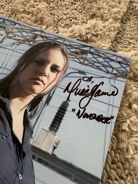 Miracle Laurie — Dollhouse (Miracle Laurie) Signed Authentic Autograph Photo Size 8" x 10", image 2