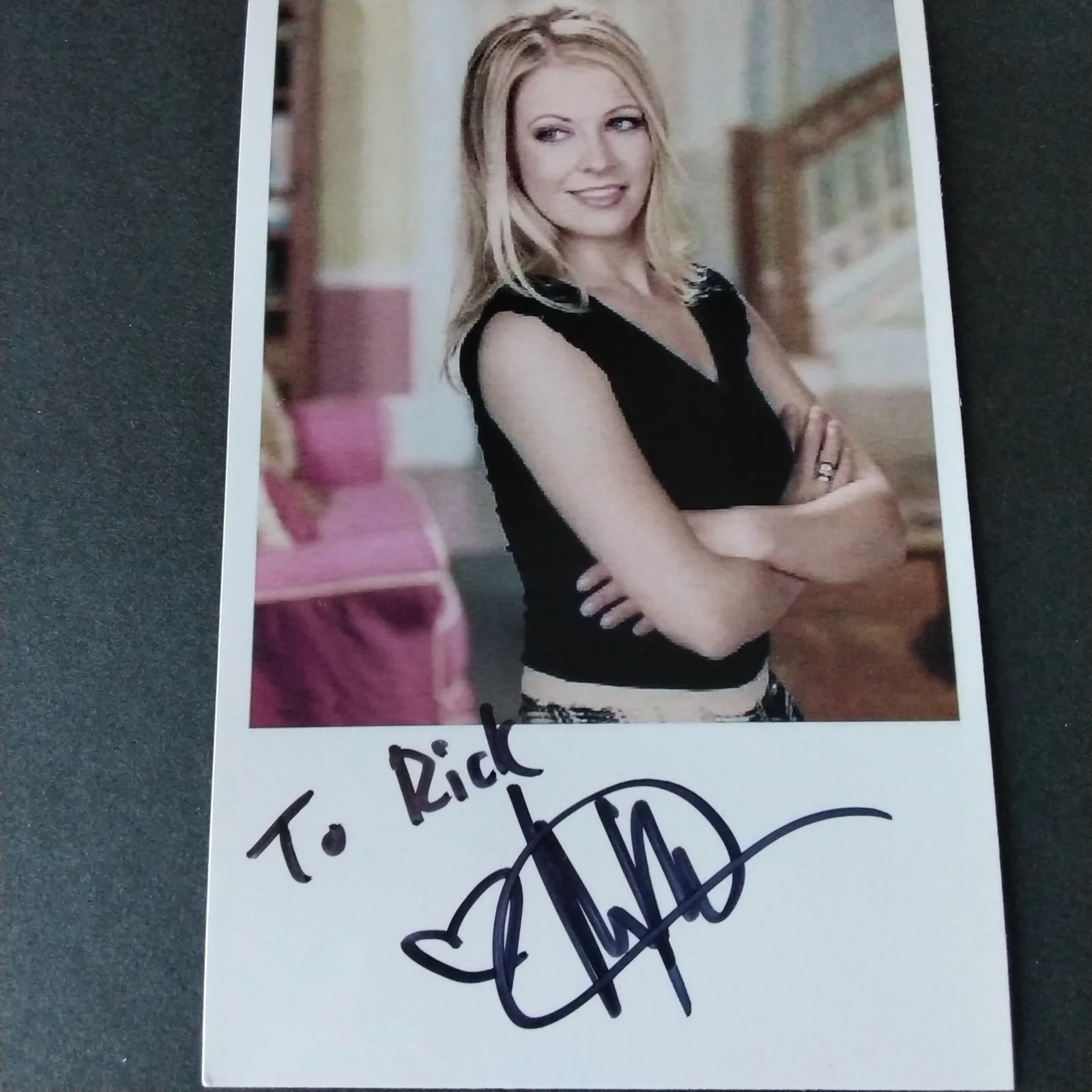 Melissa Joan Hart SIGNED Photo 90s TV Movie Actress Sabrina Teenage Witch Batman, изображение 2