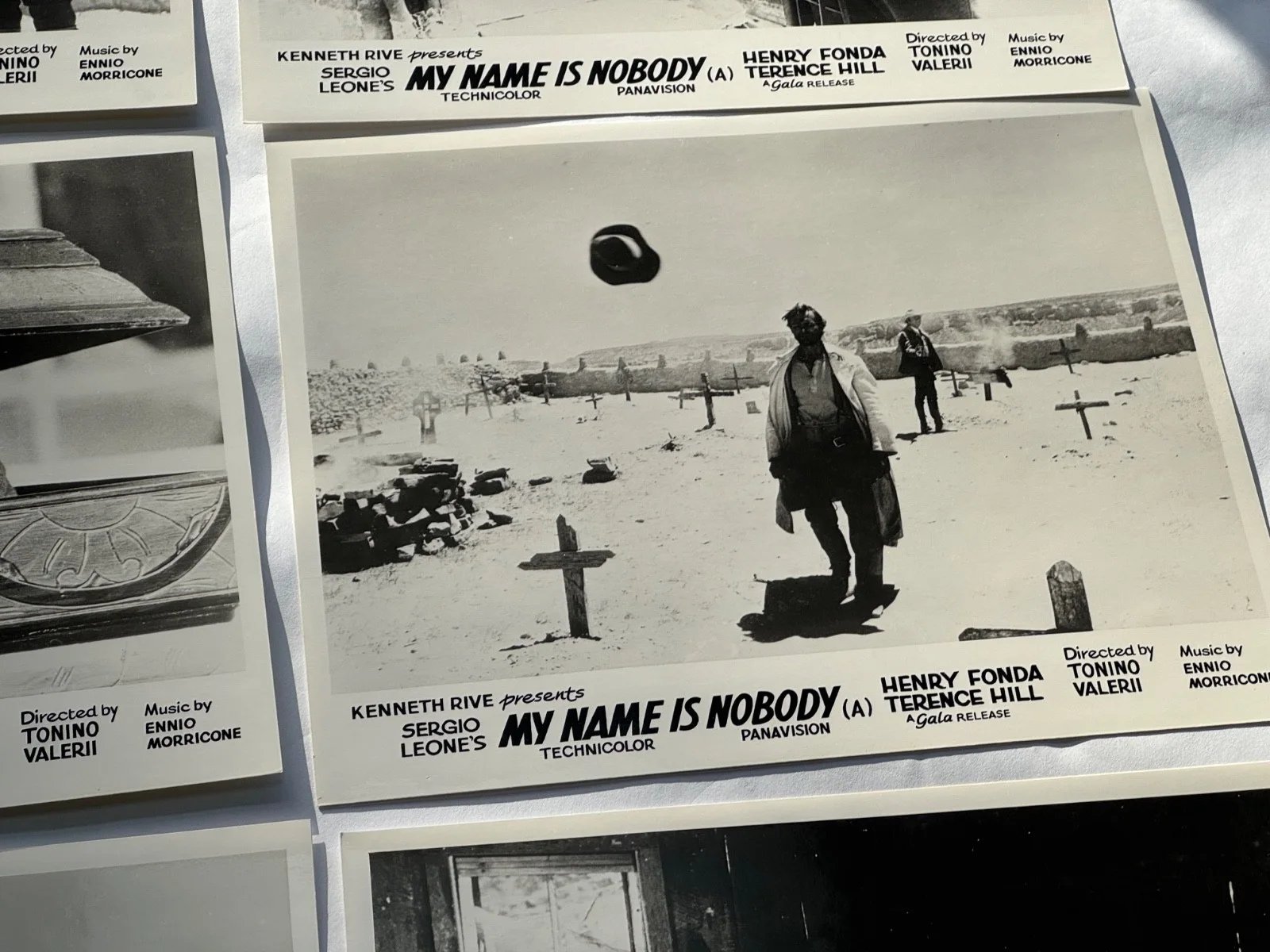 MY NAME IS NOBODY Sergio Leone VINTAGE set of 8 Original UK press prints, изображение 4