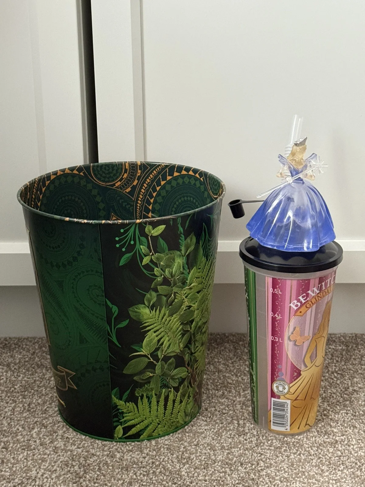 Wicked For Good Elphaba Popcorn Bucket & Glinda Cup Odeon brand new rare, image 4