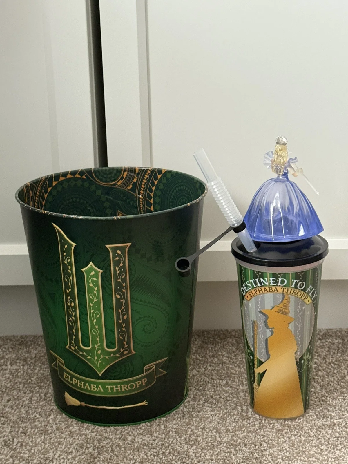 Wicked For Good Elphaba Popcorn Bucket & Glinda Cup Odeon brand new rare, image 5