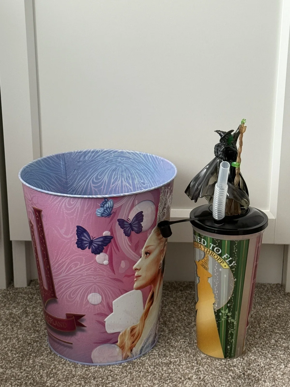 Wicked For Good Glinda Popcorn Bucket & Elphaba Cup Odeon brand new rare, image 2