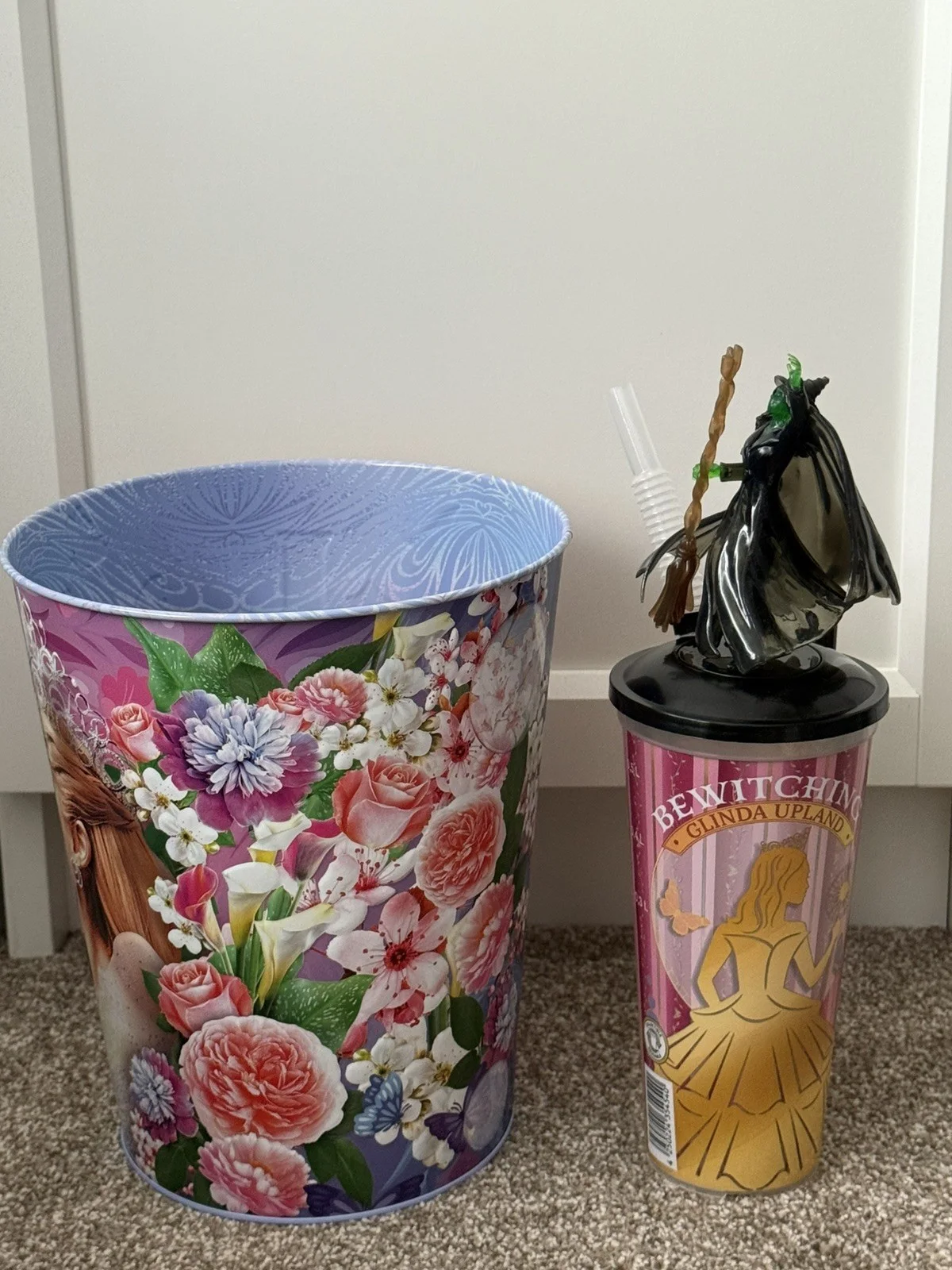Wicked For Good Glinda Popcorn Bucket & Elphaba Cup Odeon brand new rare, image 5