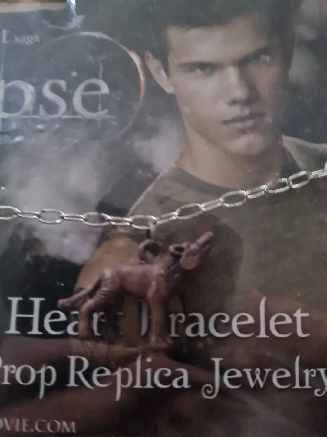The Twilight Saga Eclipse Bella’s Wolf & Heart Bracelet NECA Replica 2010 New, image 5