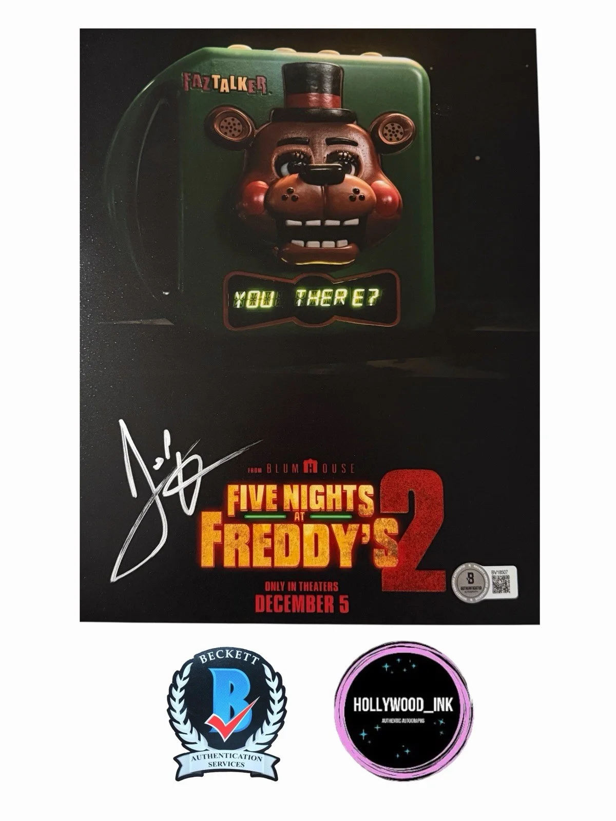Josh Hutcherson — JOSH HUTCHERSON SIGNED FIVE NIGHTS AT FREDDYS 2 11x14 PHOTO BECKETT BV18507