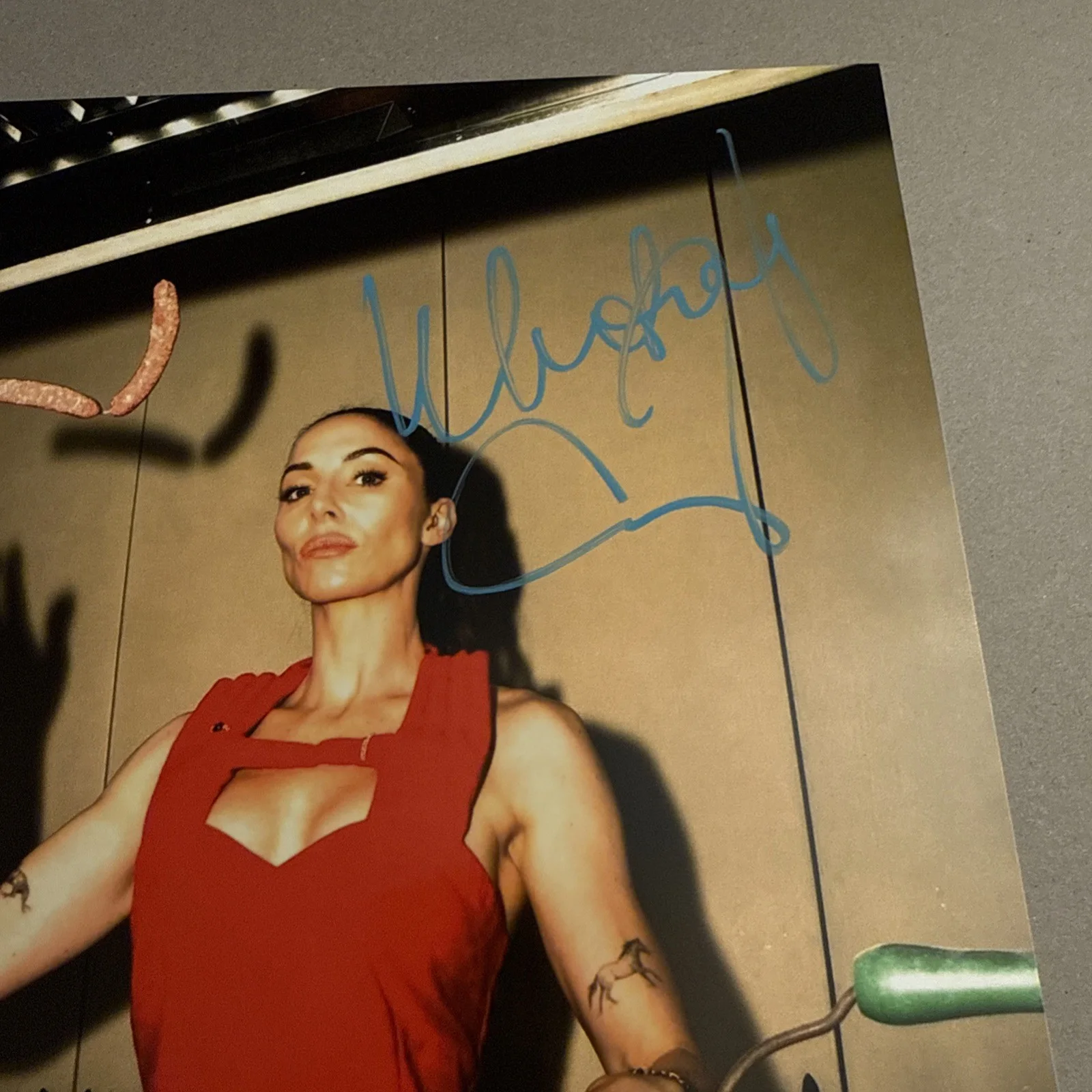 Comedian Whitney Cummings Autographed 8x10 Photo Coa/JSA, image 2