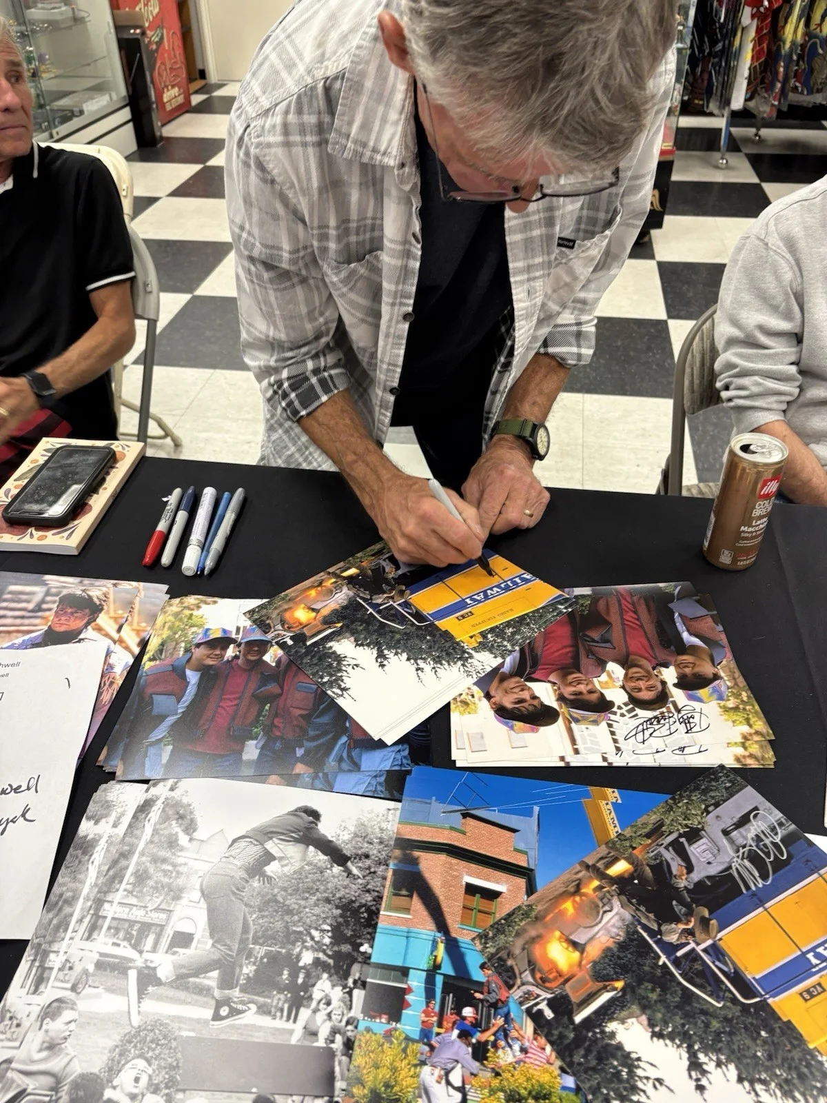 Charlie Croughwell — Bobby Bennett & Charlie Croughwell 8x10 Autographs - BTTF Stunts, изображение 3
