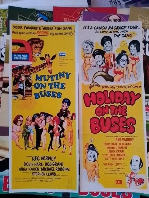 On The Buses. 8 Glossy Unofficial Lobbymarkers/2 Bookmarks/56 Mini art Cards., image 5