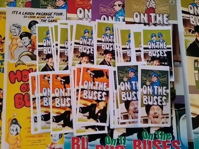 On The Buses. 8 Glossy Unofficial Lobbymarkers/3 Bookmarks/56 Mini art Cards., image 4