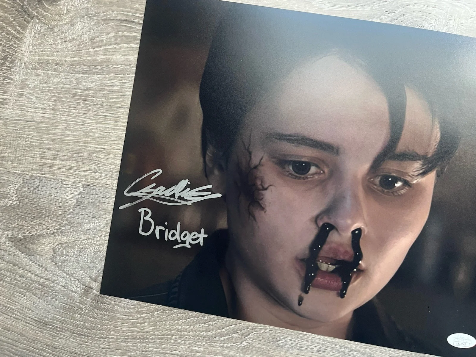 Gabrielle Echols — Gabrielle Echols Signed Evil Dead Rise 11x14 Photo JSA COA Horror Autograph, image 5