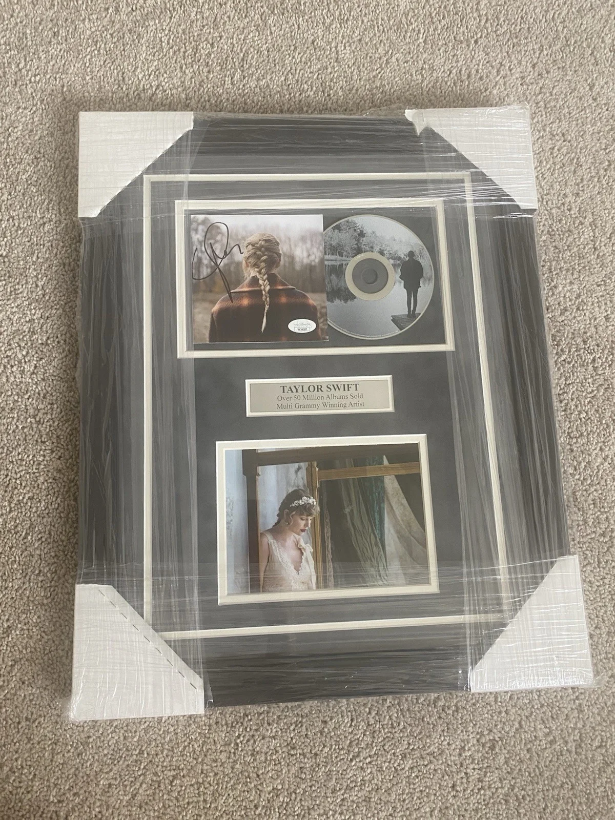 Authentic One Of A Kind Taylor Swift “evermore” CD – JSA Certified, image 3