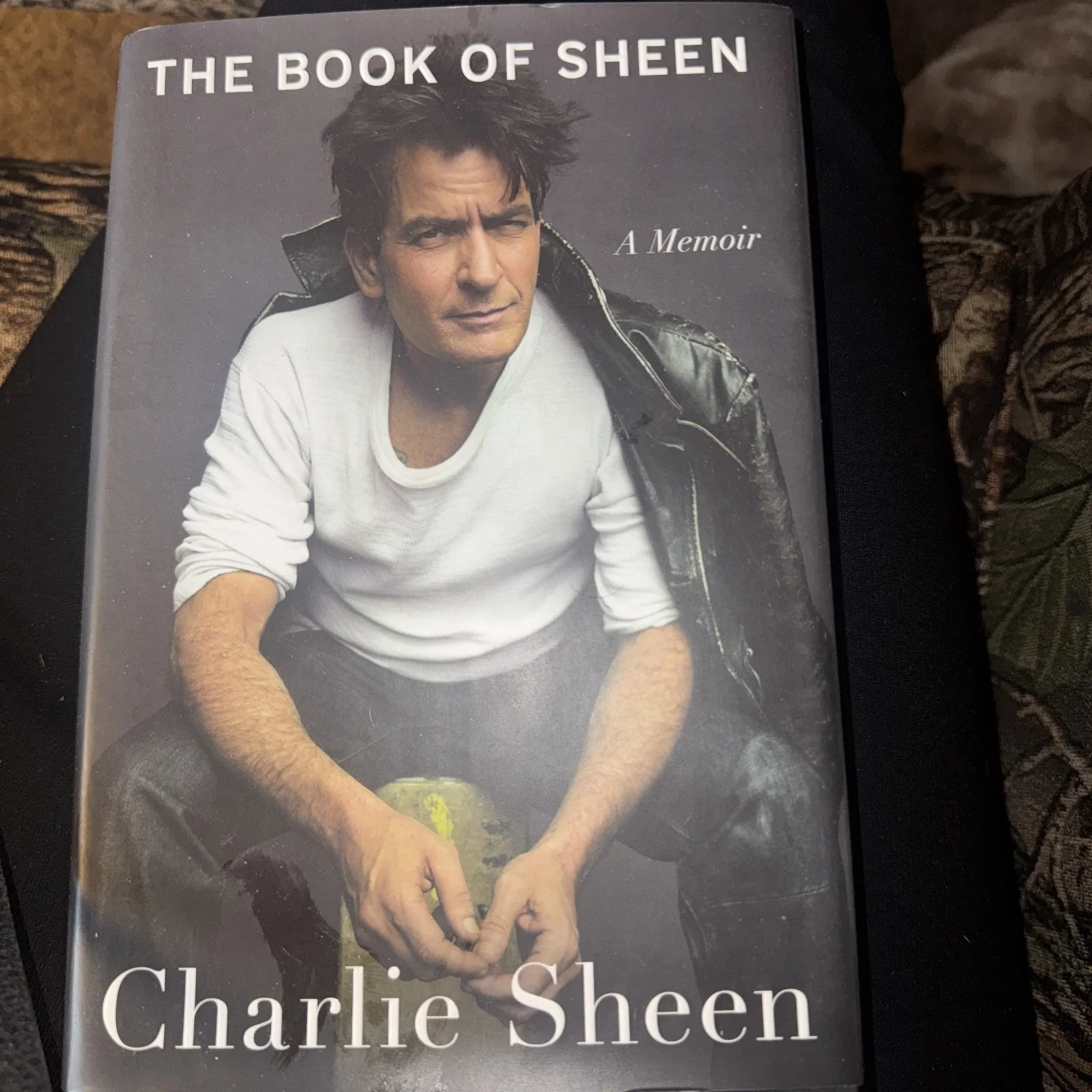 Signed Charlie Sheen - The Book Of Sheen Autographed Hardcover 1st Edition Book, изображение 2
