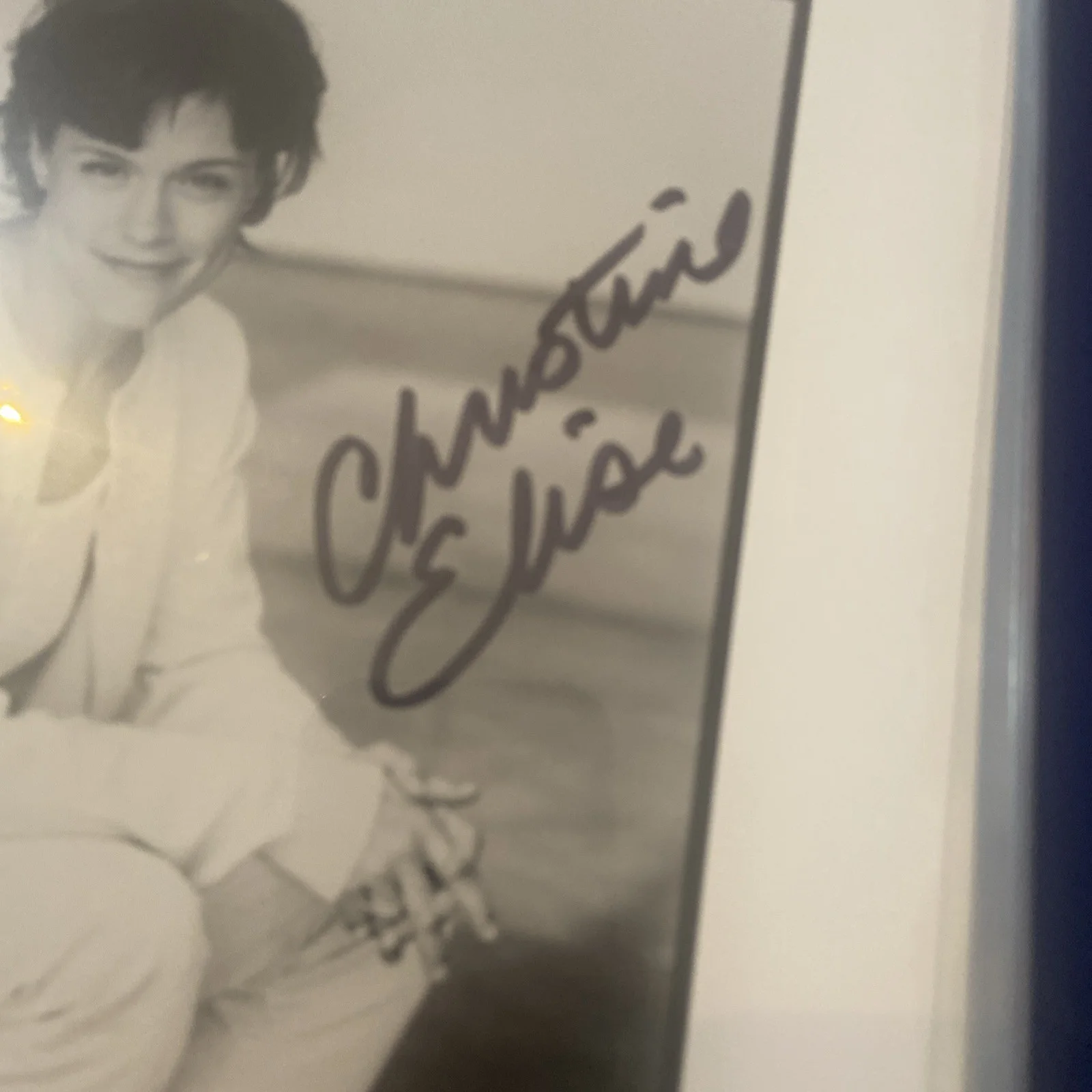 CHRISTINE ELISE 8X10 SIGNED b&w 8x10 PHOTO - Chucky - Beverly Hills 90210, изображение 2