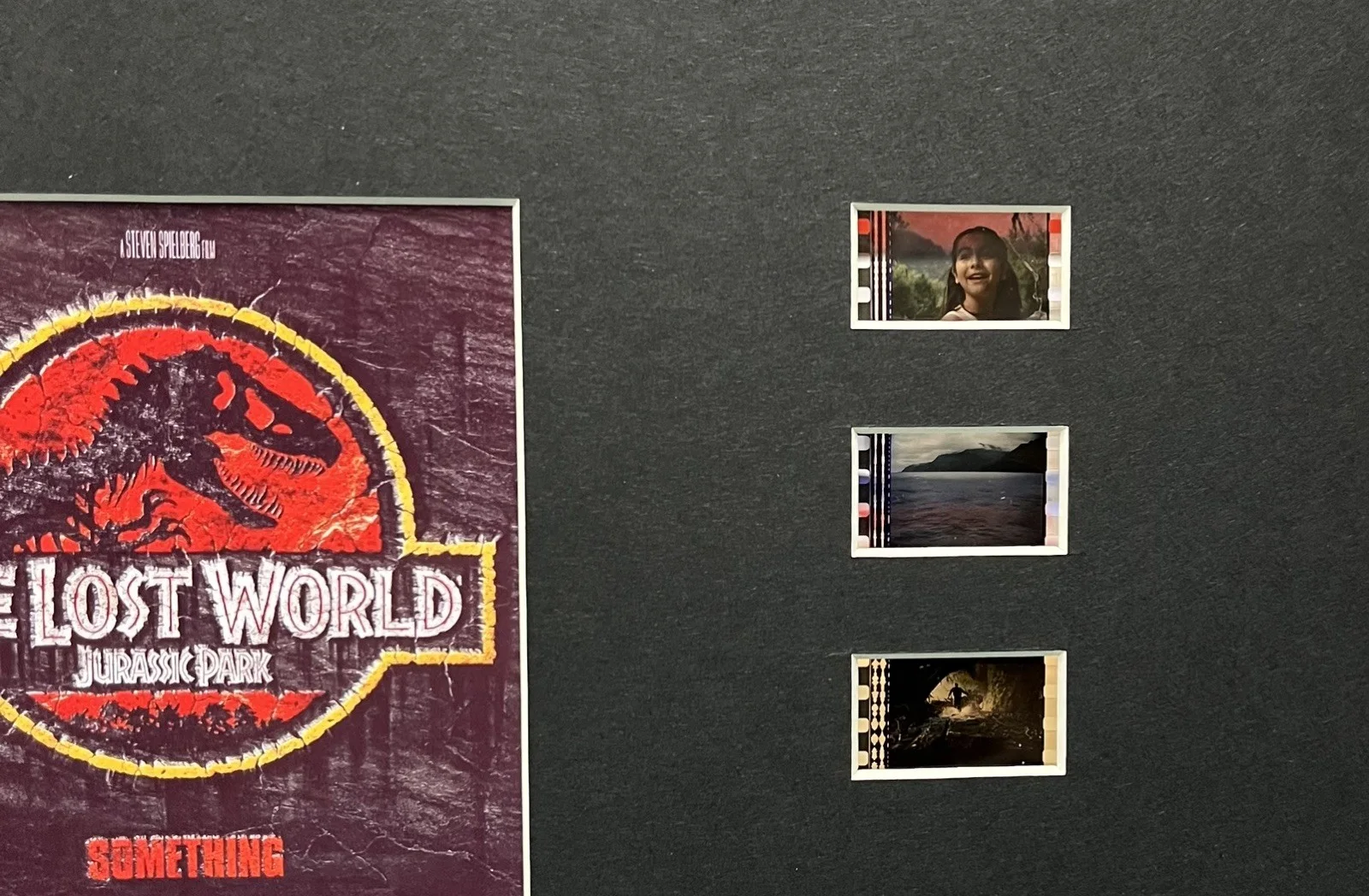 Jurassic Park. The Lost World. . 35mm Film Cell Mounted Display, изображение 3