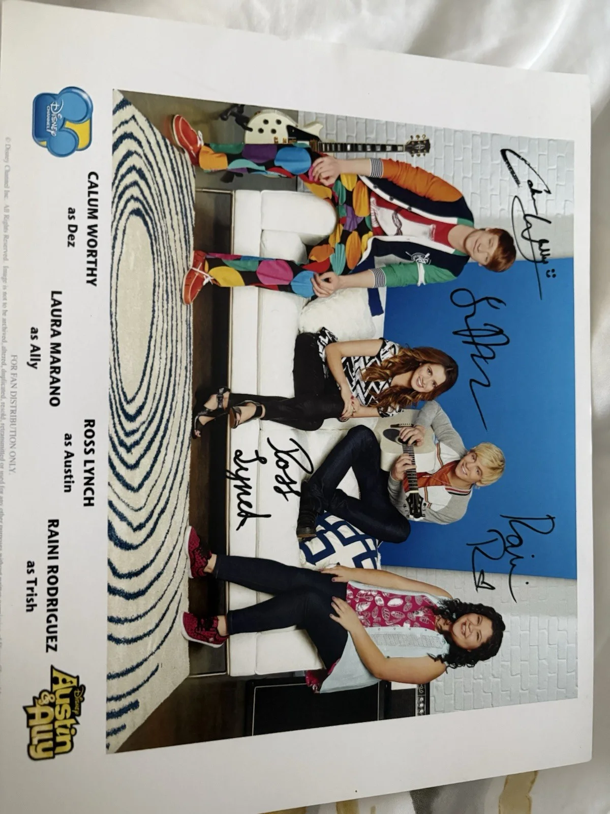 Austin & Ally FULL CAST SIGNED Photo – Disney Channel Autographs, изображение 2