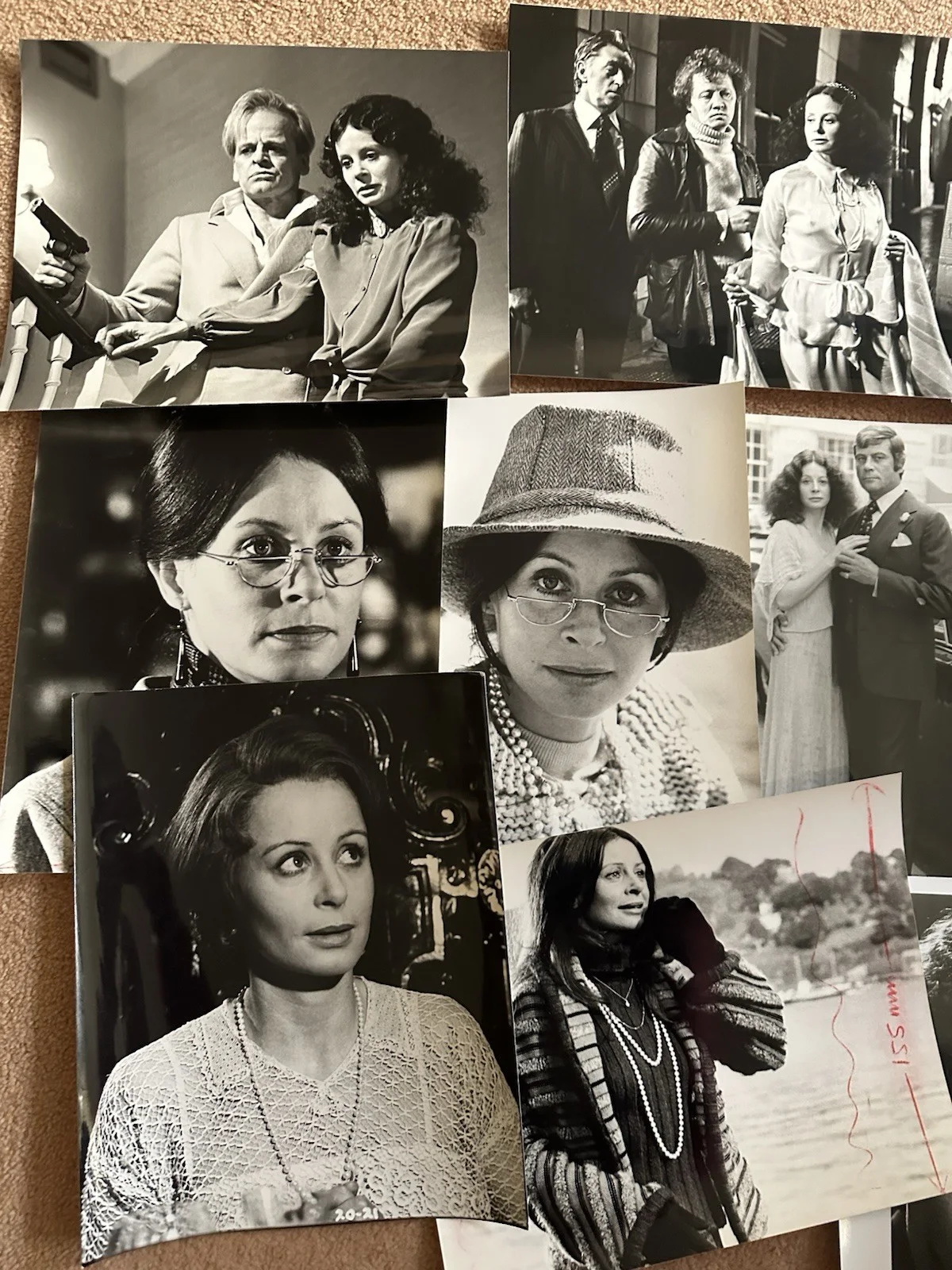 SARAH MILES : COLLECTION OF 15 PHOTOGRAPHS OLIVER REED/KRISTOFFERSON/ROB MITCHUM, изображение 2
