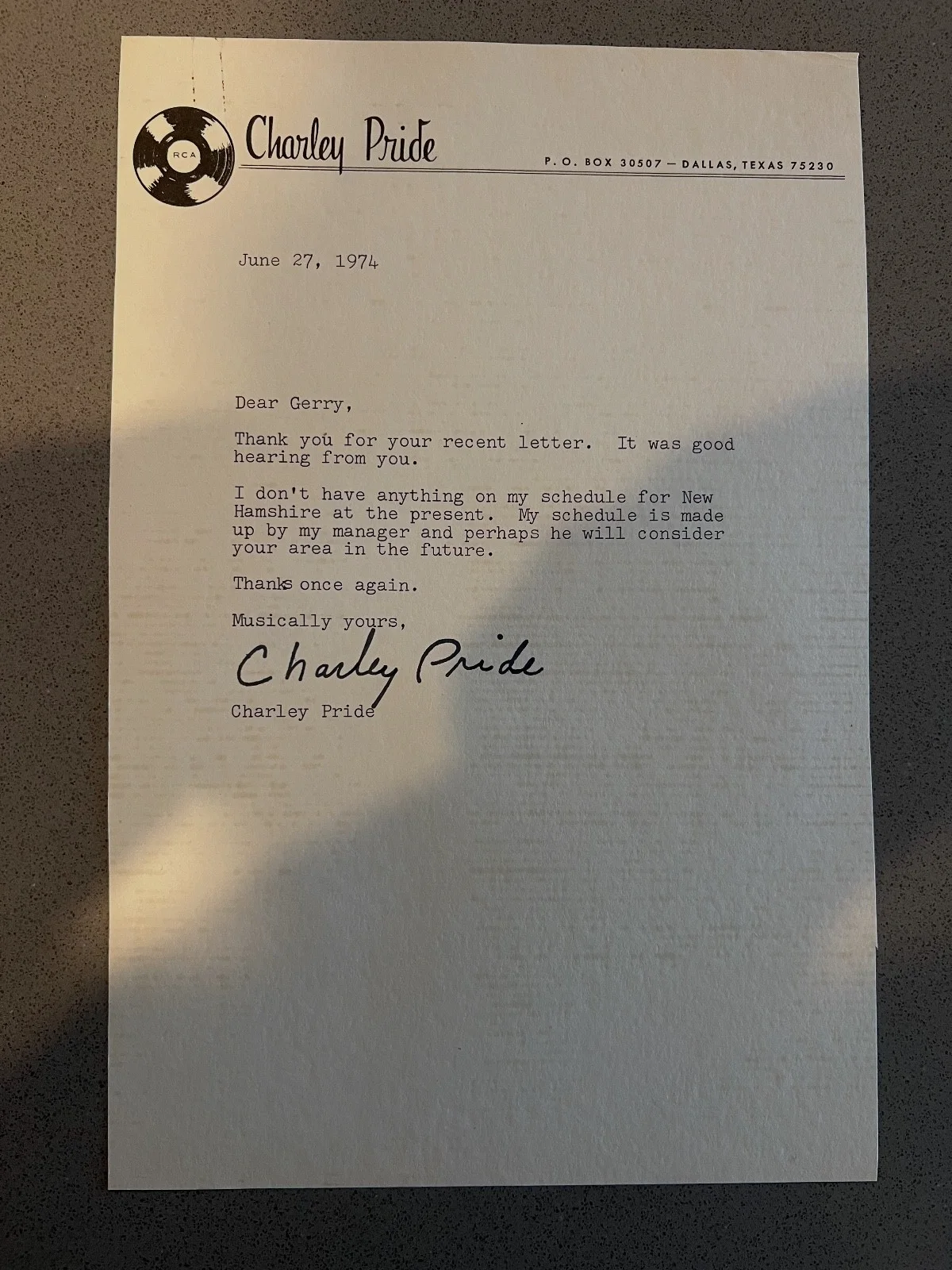Charley Pride Signed picture & Typed Letter 1974 Autographed Country Legend, image 3