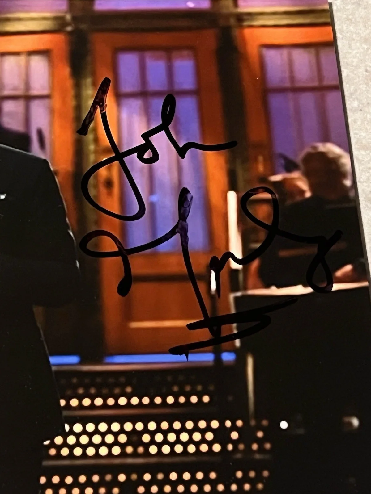 John Mulaney — John Mulaney Signed 8x10 Photo PSA / DNA COA Autograph Auto Comedy SNL, изображение 2