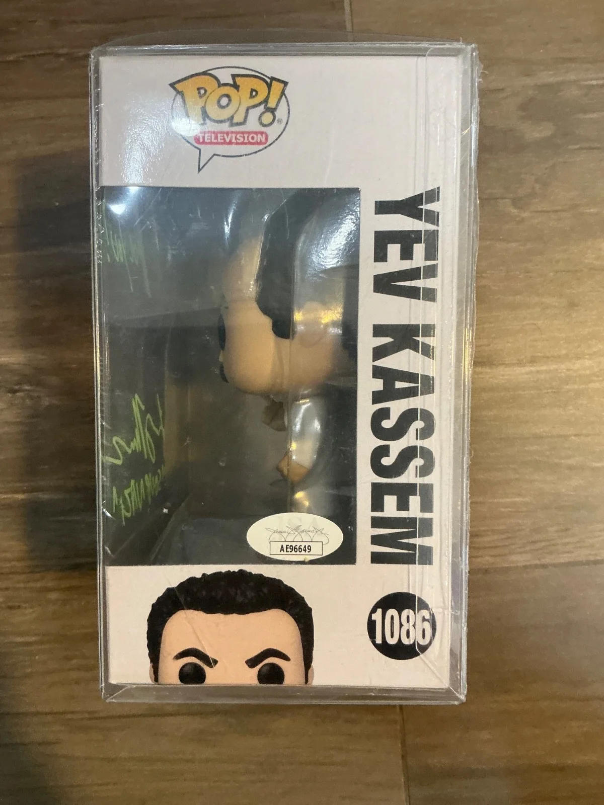 Larry Thomas signed Seinfeld POP! #1086. Yev Kassem, image 2