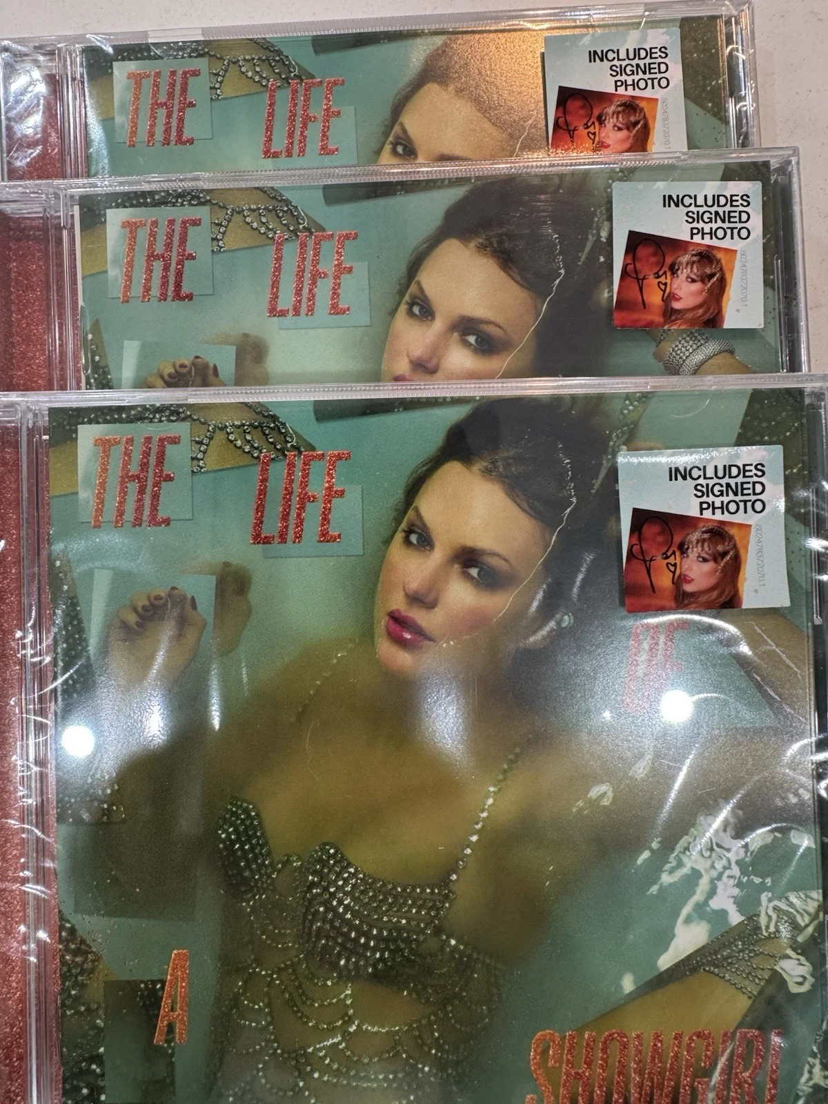 SEALED | TAYLOR SWIFT | HAND SIGNED | THE LIFE OF A SHOWGIRL CD | AUTOGRAPHED, изображение 4