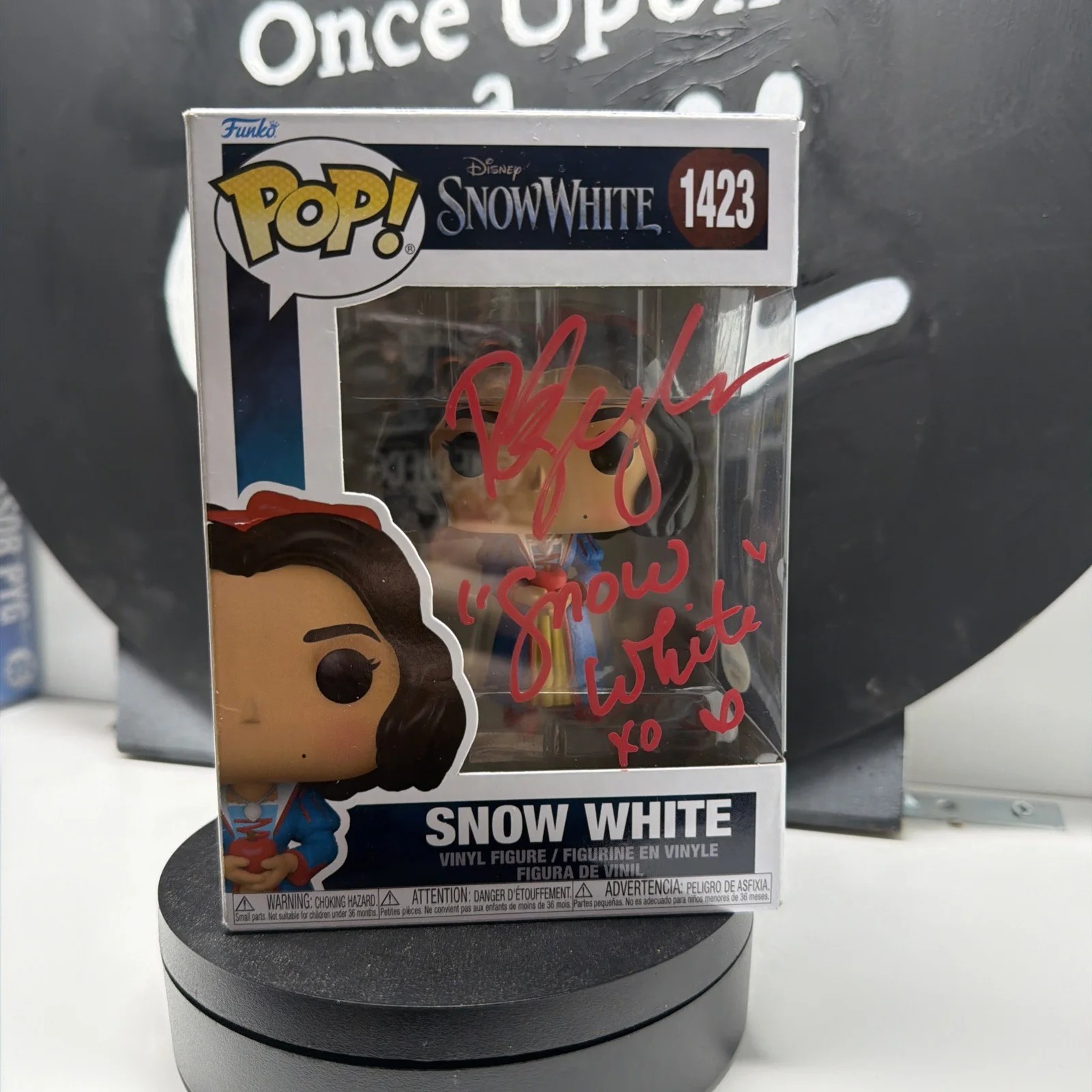 Snow White Signed Funko Pop 1423 Rachel Zegler ACOA COA, изображение 2