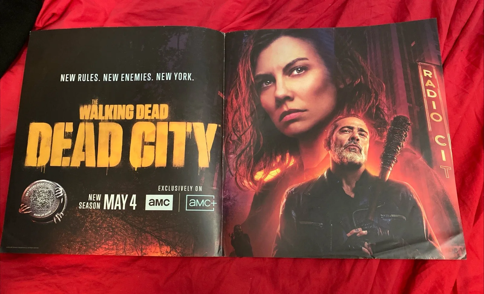 Scott M. Gimple, Dascha Polanco, Kim Coates, Gaius Charles — The Walking Dead Dead City Signed New York Post Cast Promotional Newspaper, image 3