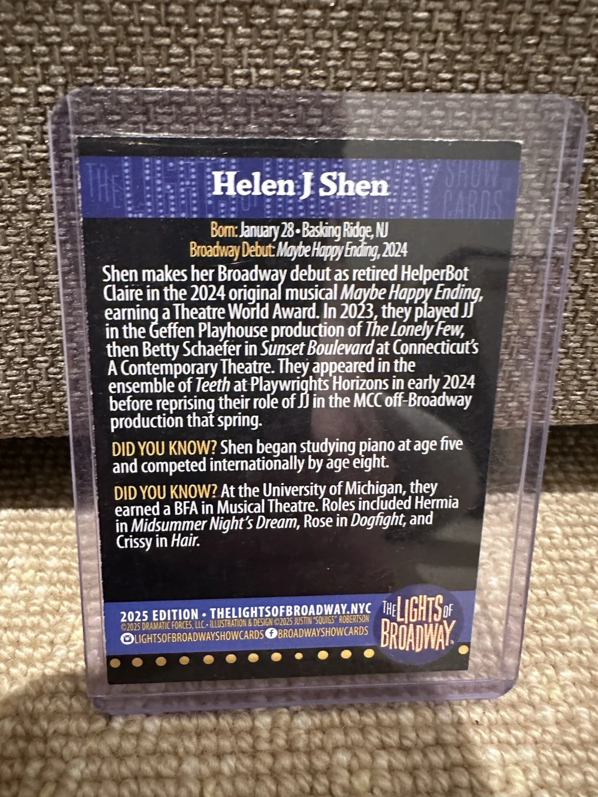 Helen J Shen Signed 2025 Maybe Happy Ending Lights Of Broadway Trading Card, изображение 2