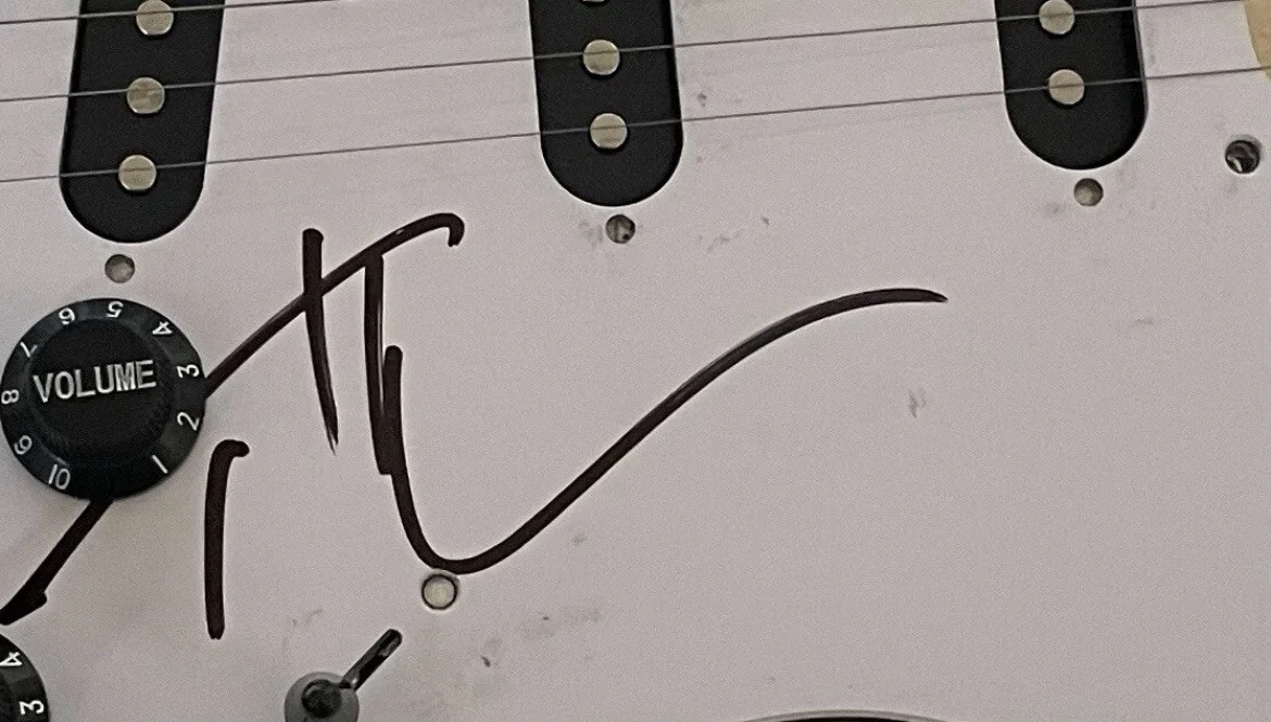 Tim Mcgraw Signed Custom Wrapped Guitar Strat Country JSA COA, image 2