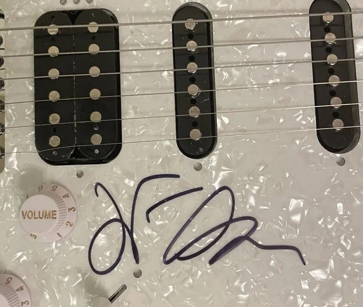 Jeff Goldblum Signed Custom Jurassic Park Guitar Strat Dinosaur Proof, image 3