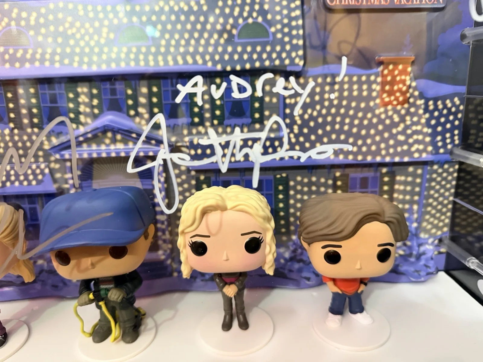 Chevy Chase Randy Quaid, Beverly D’angelo — Chevy Chase Quaid +2￼CAST Christmas Vacation Signed 02 Funko Pop JSA, изображение 5