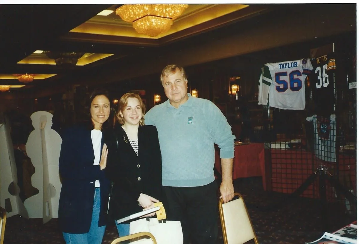 Gil Gerard — GIL GERARD - Color 8 x 10 - BUCK ROGERS IN THE 25th CENTURY - in Person, изображение 2