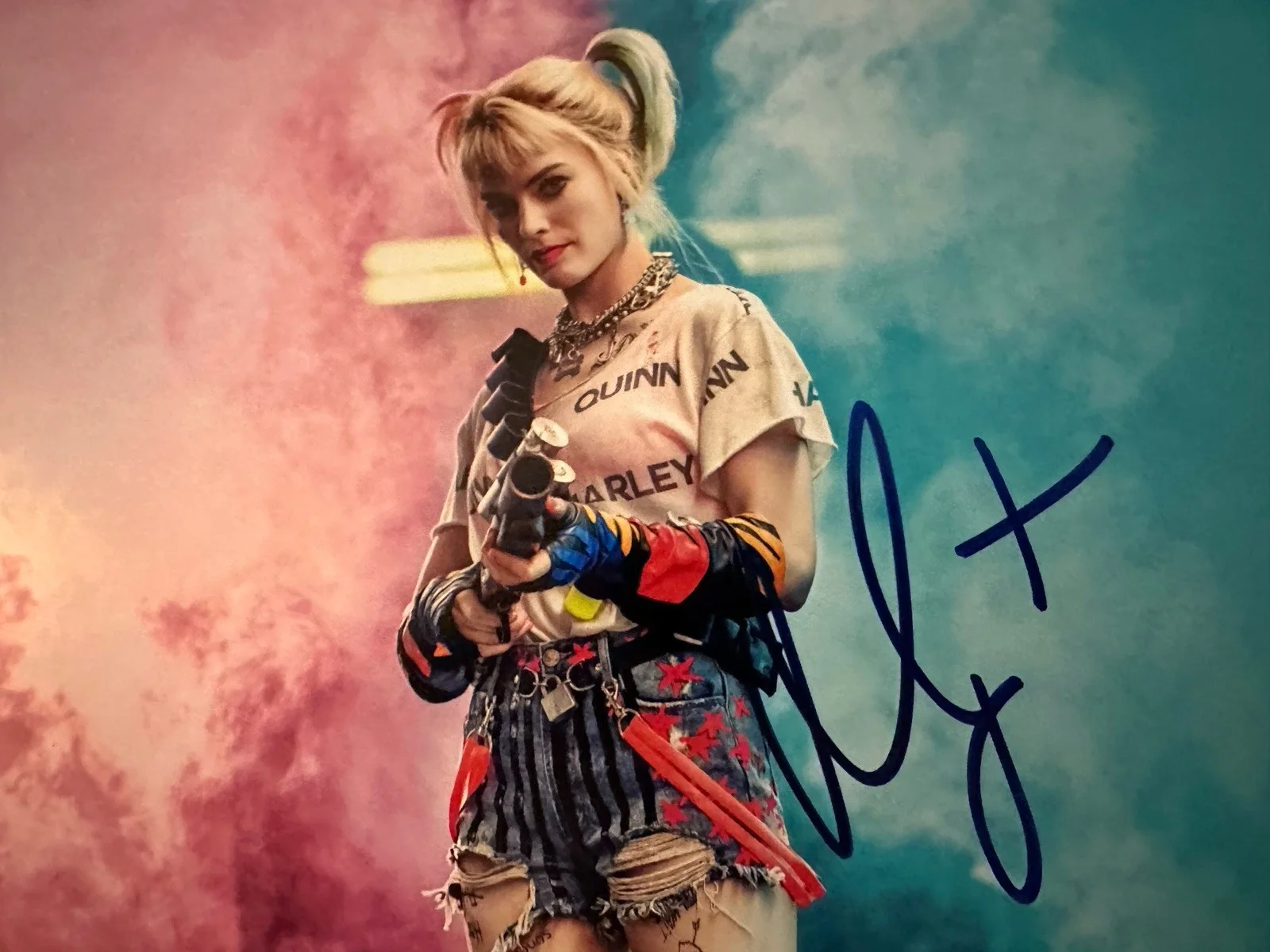 Margot Robbie — MARGOT ROBBIE Signed Autographed 8x10 SUICIDE SQUAD HARLEY QUINN Photo