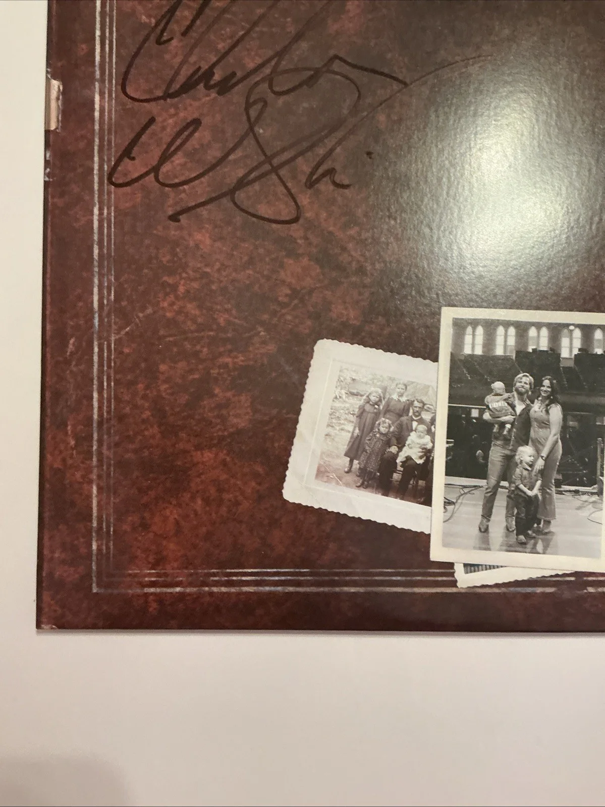Charles Wesley Godwin Family Ties Signed Vinyl Album, изображение 3