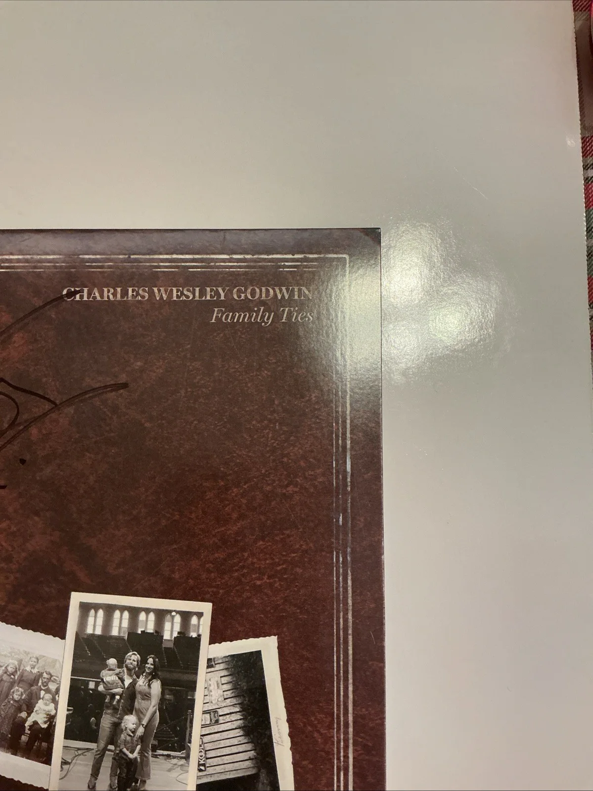 Charles Wesley Godwin Family Ties Signed Vinyl Album, изображение 5