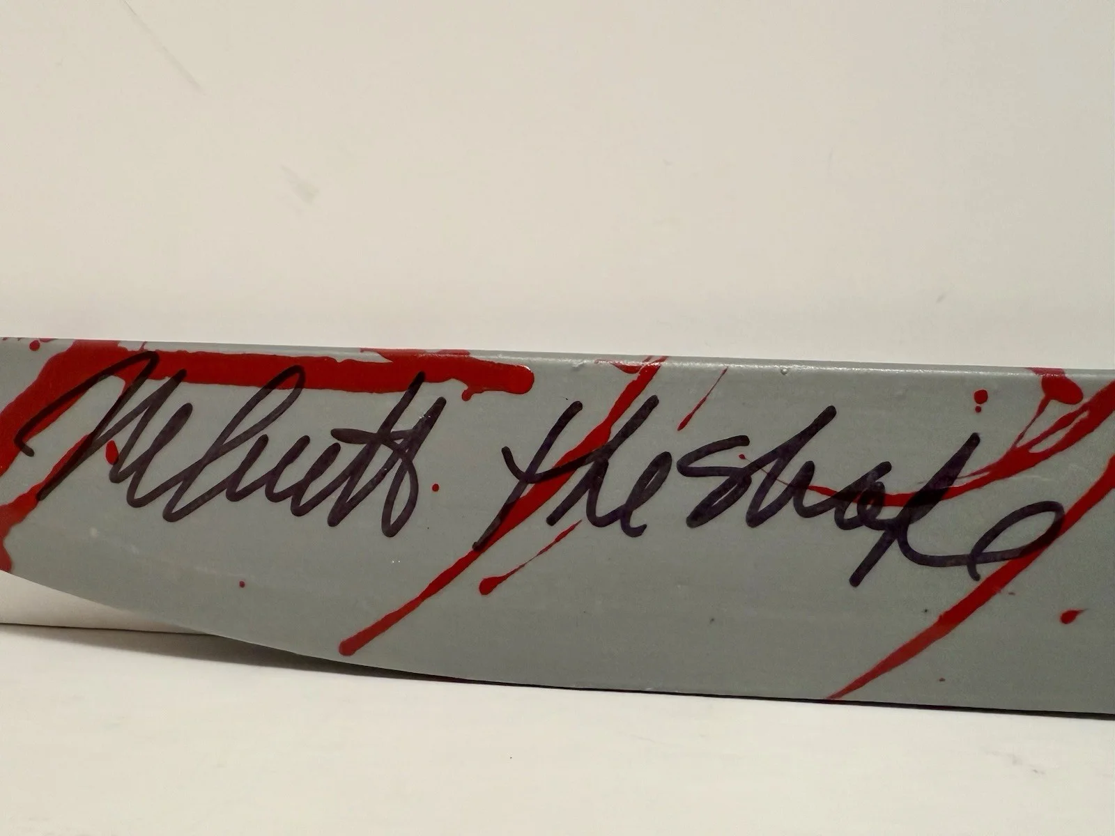 Nick Castle — Nick Castle signed “Halloween” Rubie’s costume Michael Myers knife. Beckett COA, изображение 3