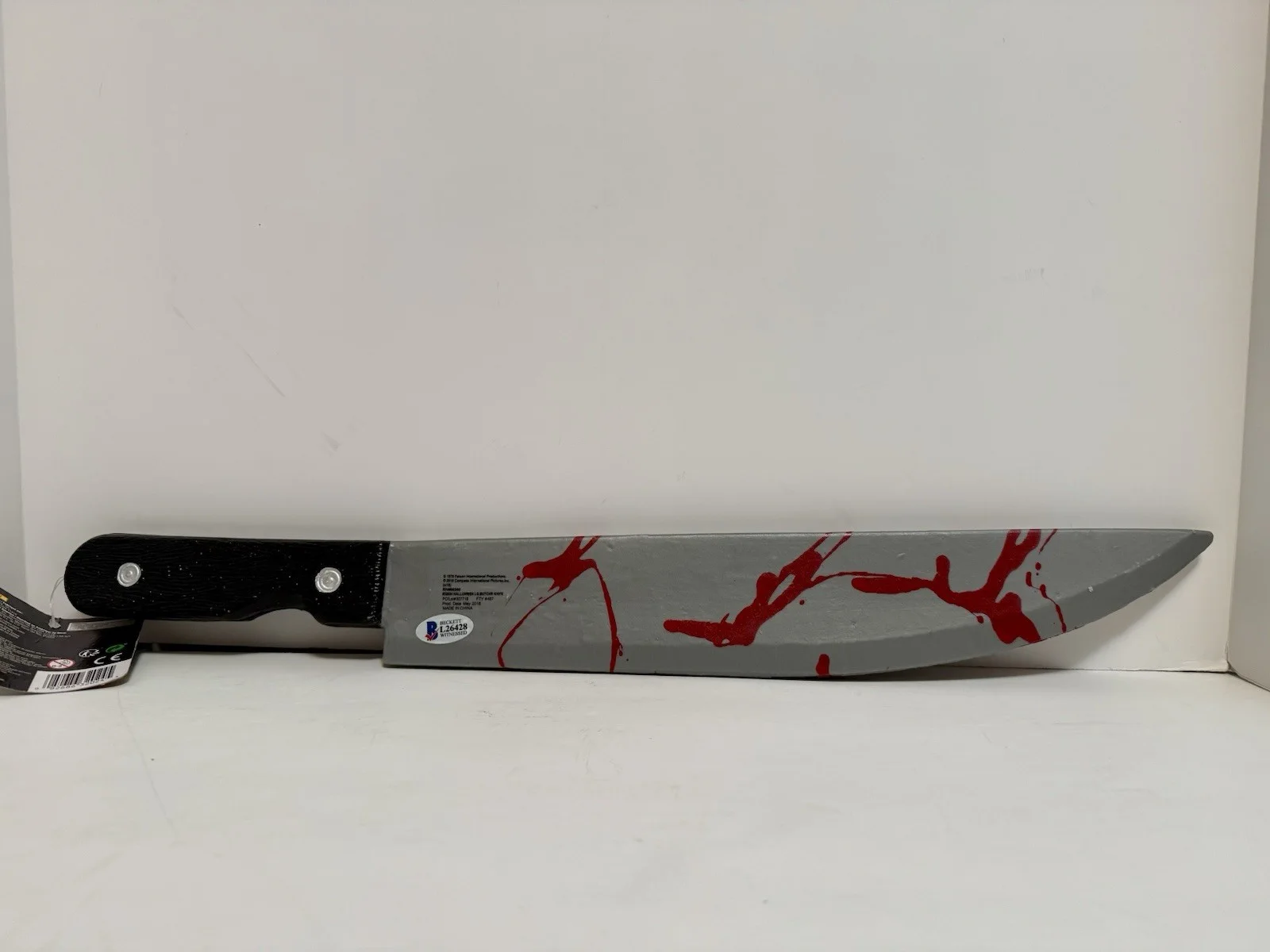 Nick Castle — Nick Castle signed “Halloween” Rubie’s costume Michael Myers knife. Beckett COA, изображение 4