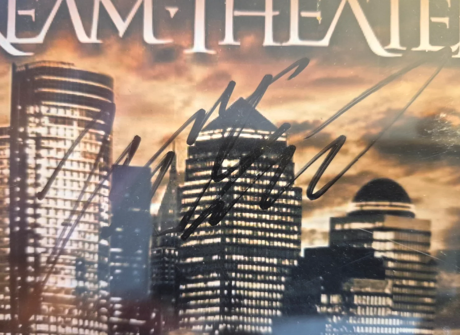 DREAM THEATER SIGNED AUTOGRAPHED 8X10 PHOTO WHOLE BAND RARE PSA COA ENCAPSULATED, изображение 3