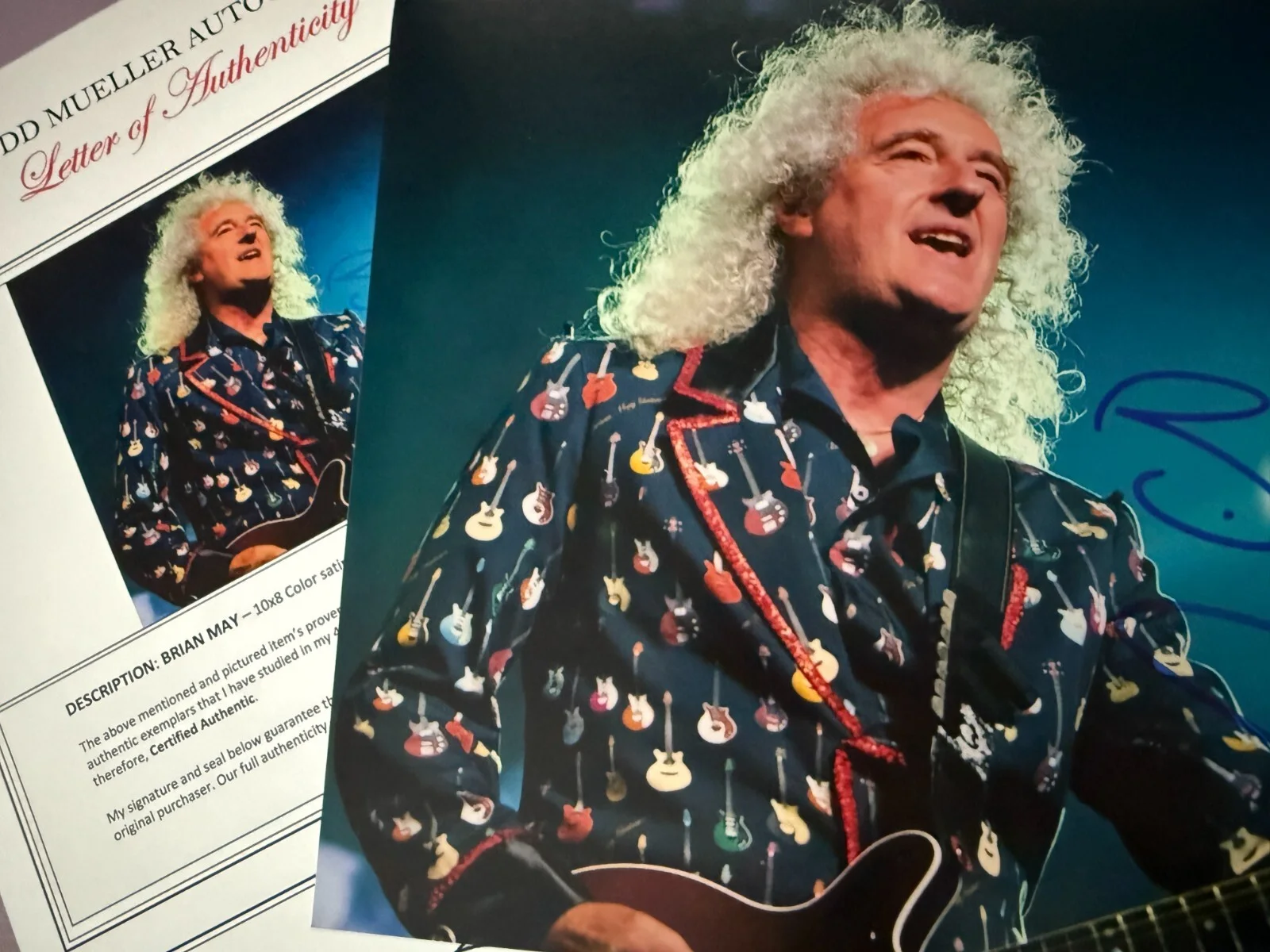 Brian May Hand Signed *QUEEN* In Concert•TODD MUELLER AUTOGRAPHS Certification, image 2